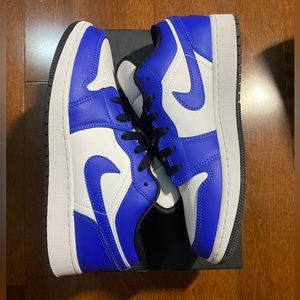 Air jordan 1 low game royal. Size 7Y / 8.5 Women.